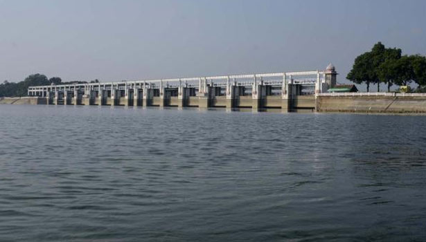 கண்டலேறு அணையில் இருந்து பூண்டி ஏரிக்கு கிருஷ்ணா தண்ணீர் திறப்பு குறைப்பு