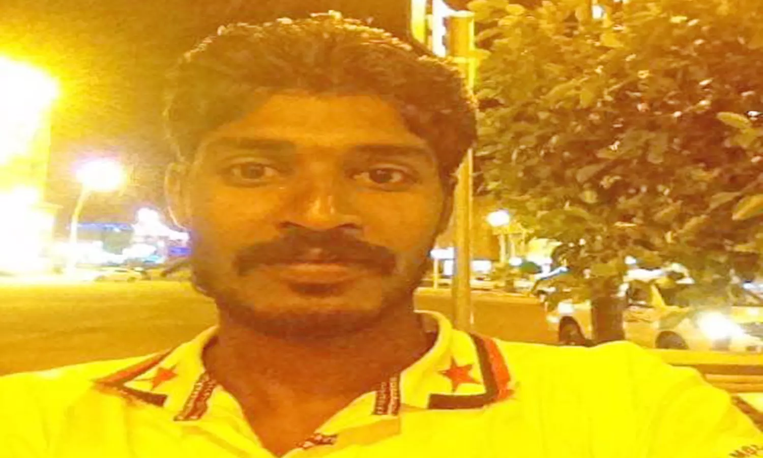 தக்கலையில் மோட்டார் சைக்கிள் மீது லாரி மோதியதில் தொழிலாளி சாவு தக்கலையில் மோட்டார் சைக்கிள் மீது லாரி மோதியதில் தொழிலாளி சாவு