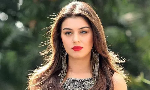 கடவுளின் ஆசி இருப்பதால்தான் என் வாழ்க்கை நல்லபடியாக போய்க் கொண்டிருக்கிறது - நடிகை ஹன்சிகா