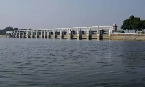 கண்டலேறு அணையில் இருந்து பூண்டி ஏரிக்கு கிருஷ்ணா தண்ணீர் திறப்பு குறைப்பு