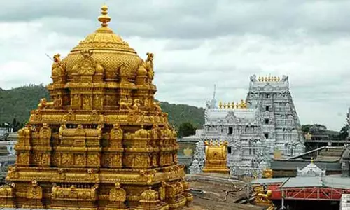 திருப்பதியில் 16 மணி நேரம் காத்திருந்து பக்தர்கள் தரிசனம்