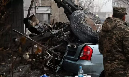 உக்ரைனில் ஹெலிகாப்டர் விபத்து- அமைச்சர் உள்ளிட்ட 16 பேர் பலி