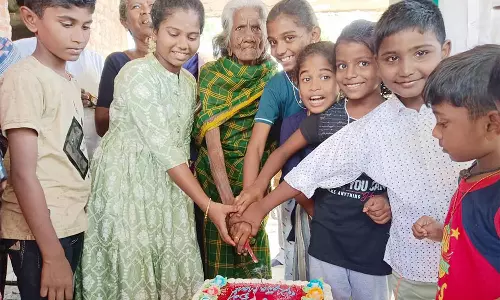 52 பேரன்கள்-பேத்திகளுடன் 100-வது பிறந்தநாளை கொண்டாடிய மூதாட்டி