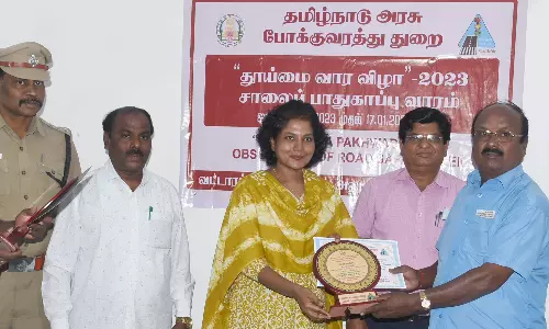 விபத்து இன்றி பேருந்துகள் இயக்கிய டிரைவர்களுக்கு பாராட்டு