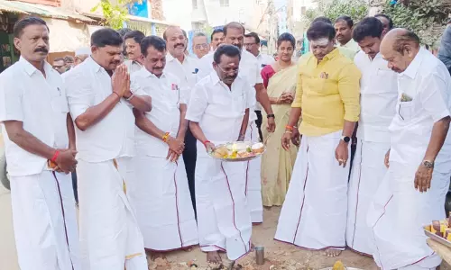 நலத்திட்ட பணிகளை தொடங்கி வைத்த எம்.எல்.ஏ.