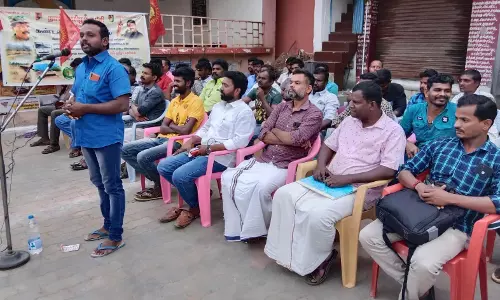 சிவகிரியில்  நாம் தமிழர் கட்சியினர்  கண்டன ஆர்ப்பாட்டம்