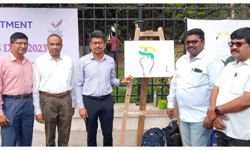 பள்ளி-கல்லூரி மாணவர்கள் வரைந்த ஓவியம்