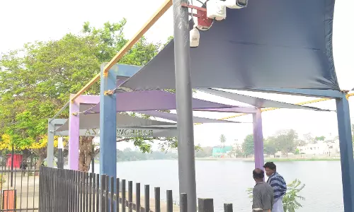 உக்கடம் வாலாங்குளத்தில் காதல் ஜோடிகளின் சில்மிஷத்தை கண்காணிக்க காமிராக்கள் பொருத்தம்