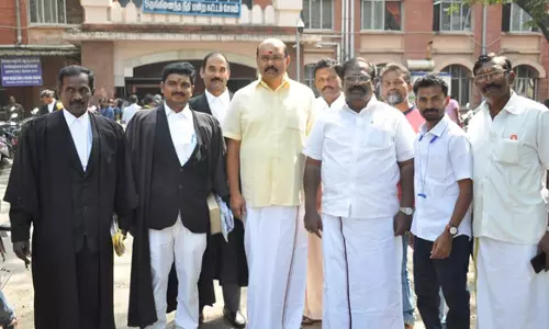 சேலம் கோர்ட்டில் வன்னியர் சங்க மாநில செயலாளர் ஆஜர்