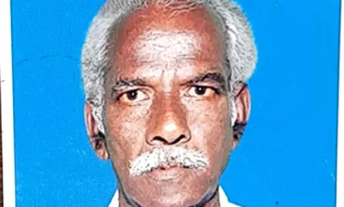 புவனகிரியில் இன்று காலை விபத்து: சுற்றுலா பஸ் மோதி என்.எல்.சி. ஊழியர் பலி