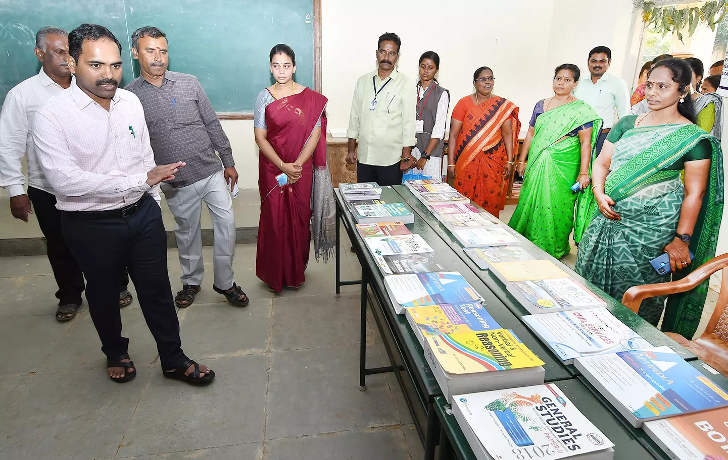 தொழில் வழிகாட்டும் கண்காட்சி-கருத்தரங்கு