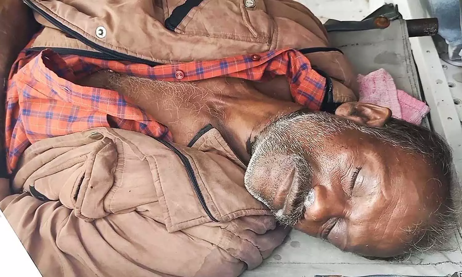 கொலை செய்யப்பட்ட மனோகரன்.