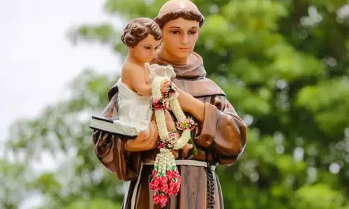 அந்தோணியார்புரம் புனித அந்தோணியார் ஆலயத்தில் ரூ.1 கோடியில் புதிய கோபுரம்