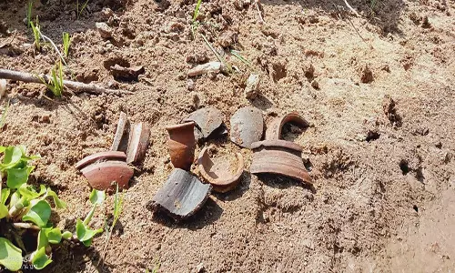 கொங்கராயகுறிச்சியில் சேதப்படுத்தப்பட்ட தொல்லியல் களம்