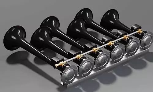 பல்லடத்தில் பஸ்களில் பொருத்தப்பட்டிருந்த   ஏர்ஹாரன்கள் பறிமுதல்