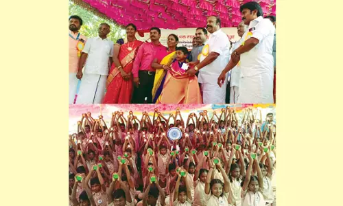 விருதுகளை வாங்கி குவிக்கும் சிறுவனுக்கு அமைச்சர் பாராட்டு