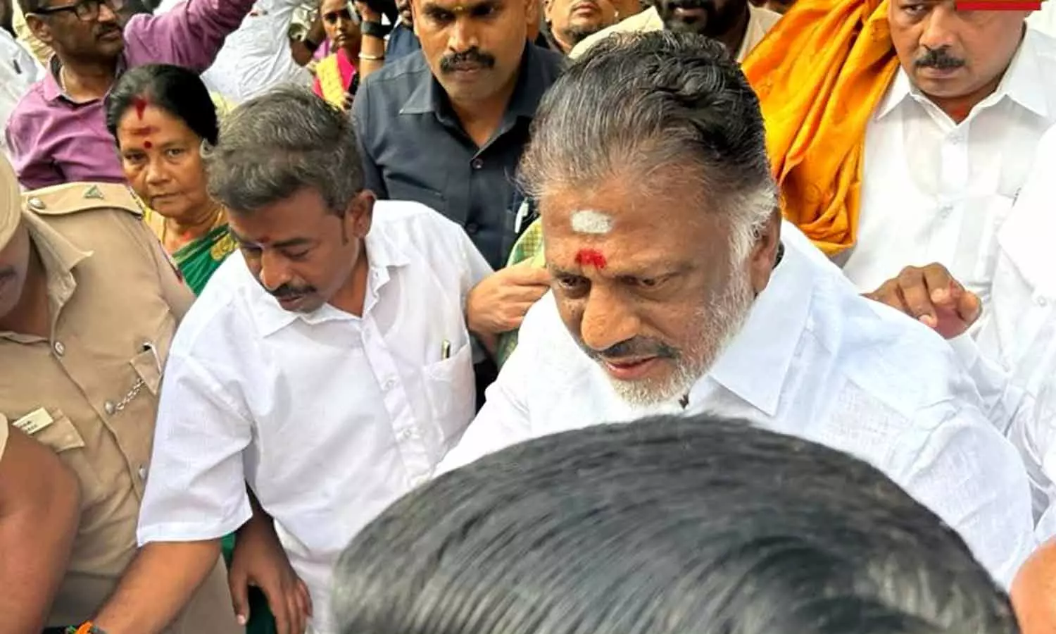 ஈரோடு இடைத்தேர்தல்: பாஜக தலைவர் அண்ணாமலையுடன் ஓ.பன்னீர்செல்வம் சந்திப்பு