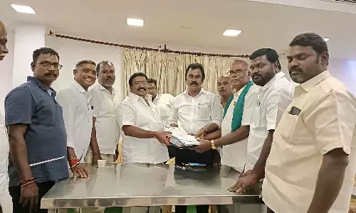 தி.மு.க. கிளைத் தேர்தலுக்கு மனு தாக்கல்