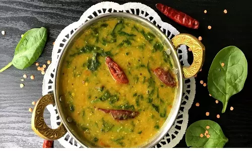 இரும்புச்சத்து நிறைந்த பாலக்கீரையில் சாம்பார் செய்யலாமா?