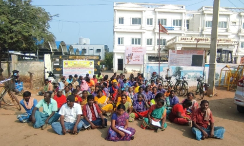 ஒப்பந்த தூய்மை பணியாளர்கள் தர்ணா