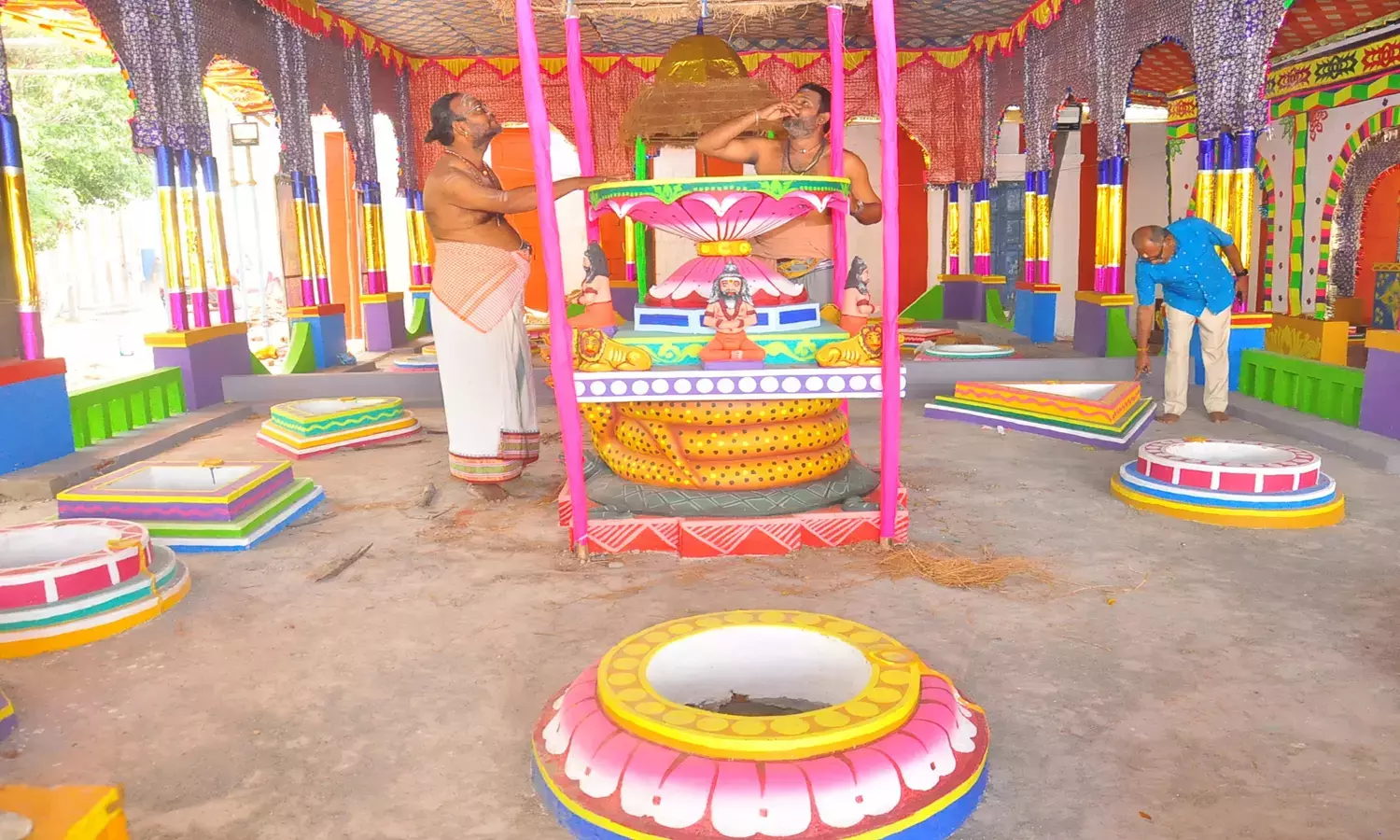 பூதப்பாண்டி பூதலிங்க சாமி கோவில் கும்பாபிஷேக யாகசாலை பூஜைகள் நாளை தொடக்கம் பூதப்பாண்டி பூதலிங்க சாமி கோவில் கும்பாபிஷேக யாகசாலை பூஜைகள் நாளை தொடக்கம்