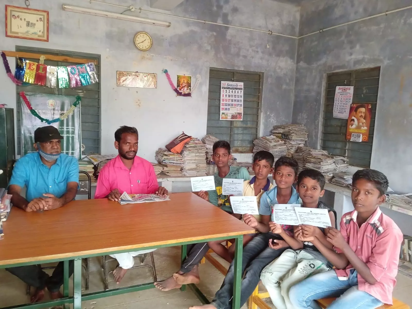 ஆலங்குடி நூலகத்தில் மாணவர்கள் உறுப்பினர்களாக சேர்ப்பு ஆலங்குடி நூலகத்தில் மாணவர்கள் உறுப்பினர்களாக சேர்ப்பு