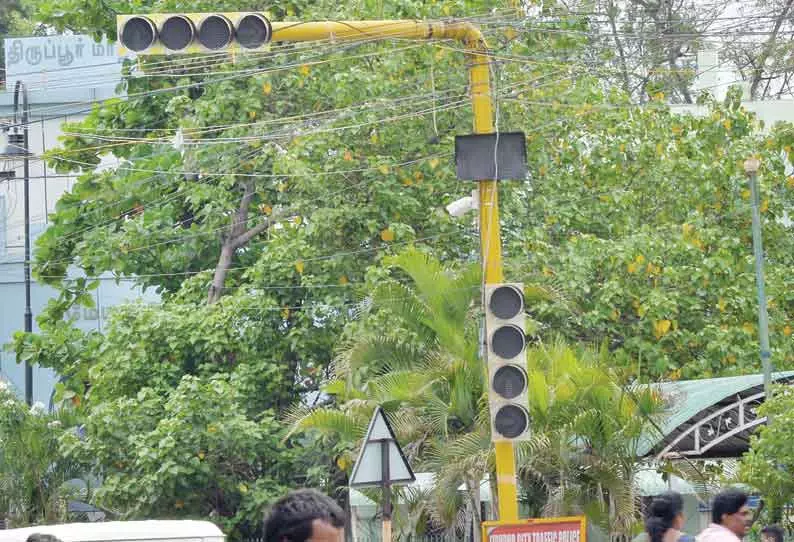 சுந்தராபுரம் அய்யர் ஆஸ்பத்திரி சந்திப்பில் சிக்னல் அமையுமா?