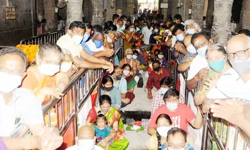 சிறுவாச்சூர் மதுரகாளியம்மன் கோவிலில் சிறப்பு வழிபாடு