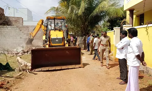 தனிநபர்கள் ஆக்கிரமித்த இடங்கள் மீட்பு