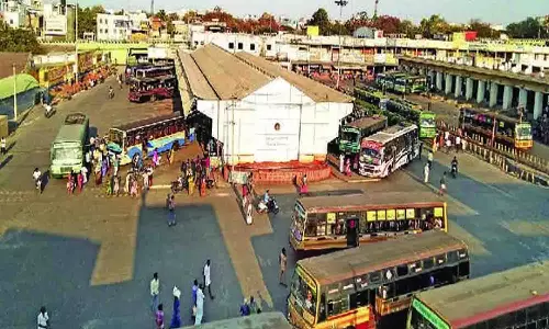 பல்லடம் பஸ் நிலையத்தில் தொடர் திருட்டால் பயணிகள் அச்சம்