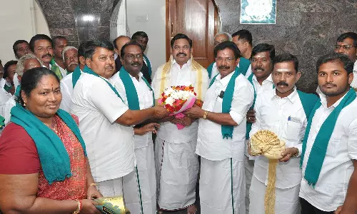 பனைமரத்தில் கள் உற்பத்தி செய்ய அனுமதிக்க வேண்டும்- 8 மாவட்ட விவசாயிகள் ஈ.பி.எஸ்யிடம் கோரிக்கை