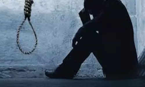 துப்புரவு தொழிலாளி தூக்குபோட்டு தற்கொலை