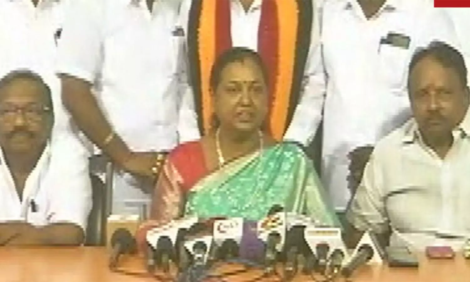 ஈரோடு இடைத்தேர்தலில் தேமுதிக தனித்து போட்டி- வேட்பாளரை அறிவித்தார் பிரேமலதா