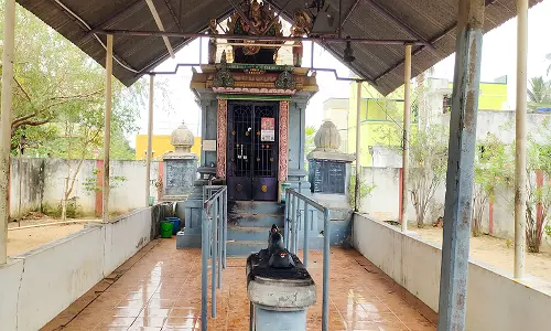 கடலூர் பகுதியில் 3-வது  நாளாக திருட்டு விநாயகர் கோவில் பூட்டை டைத்து உண்டியலை  தூக்கி சென்ற  கொள்ளையர்கள்