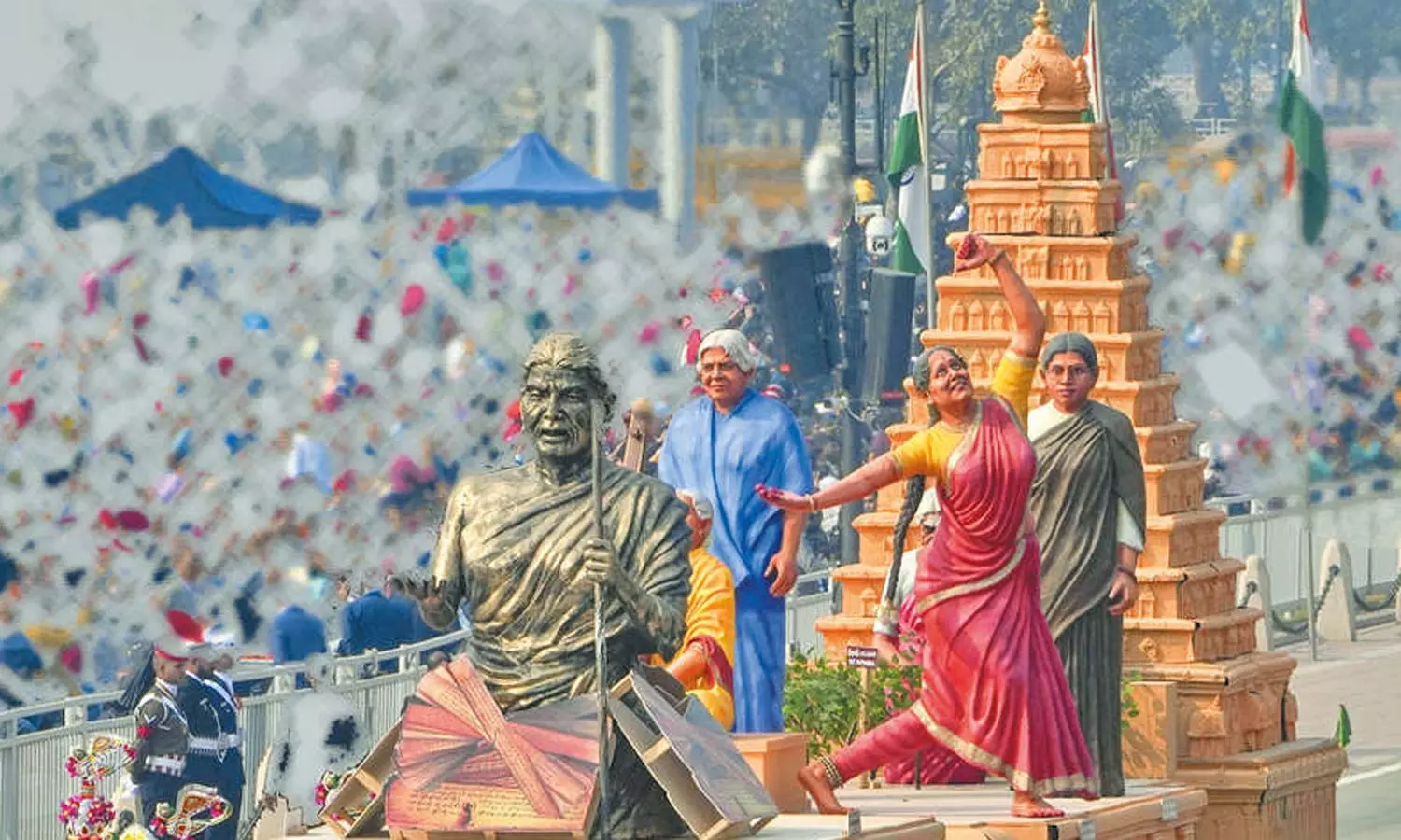 தமிழ்நாடு அரசின் அலங்கார ஊர்தி- டெல்லி குடியரசு தின விழா ஒத்திகையில் பங்கேற்பு தமிழ்நாடு அரசின் அலங்கார ஊர்தி- டெல்லி குடியரசு தின விழா ஒத்திகையில் பங்கேற்பு