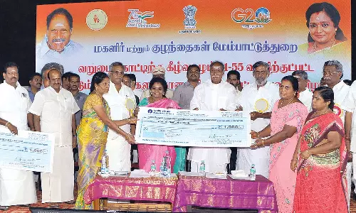 புதுவை அரசு அறிவிக்காத திட்டத்தையும் செயல்படுத்துகிறது- கவர்னர் தமிழிசை