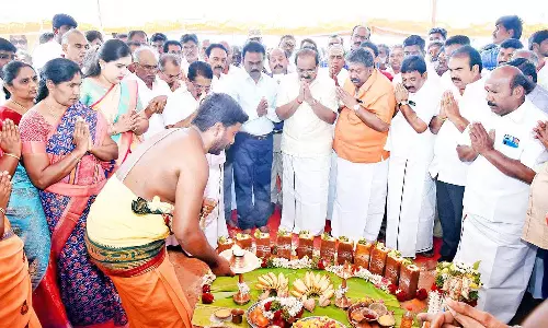 ஒட்டன்சத்திரத்தில் ரூ.1000 கோடியில் புதிய குடிநீர் திட்டம்அமைச்சர் அர.சக்கரபாணி பேச்சு