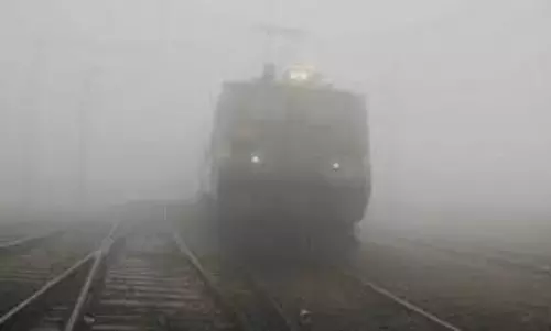 வடமாநிலங்களில் பனி மூட்டம்- சென்னை ரெயில் உள்பட 10 ரெயில்கள் தாமதம்