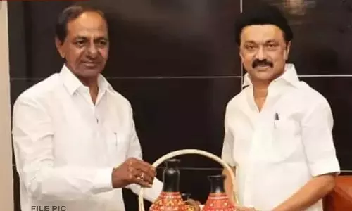 புதிய தலைமை செயலகம் திறப்பு விழா- தமிழக முதலமைச்சருக்கு தெலுங்கானா முதல்வர் அழைப்பு
