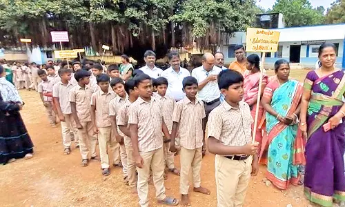 செங்கோட்டையில்  புதிய பாரத எழுத்தறிவு திட்ட விழிப்பணா்வு பேரணி