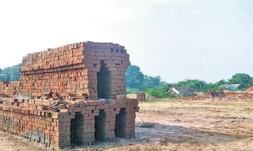 தாரமங்கலம் அருகே செங்கல் சூளையில் தவறி விழுந்த மாணவன் பலி