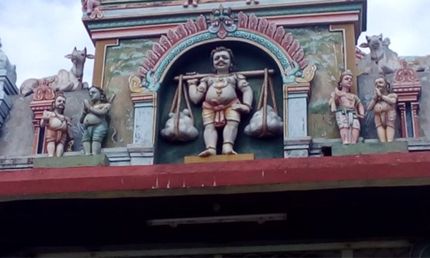 பழனி முருகன் கோவிலின் இடும்பன், கடம்பன் உபசன்னதிகளில் கும்பாபிஷேகம் நாளை நடக்கிறது