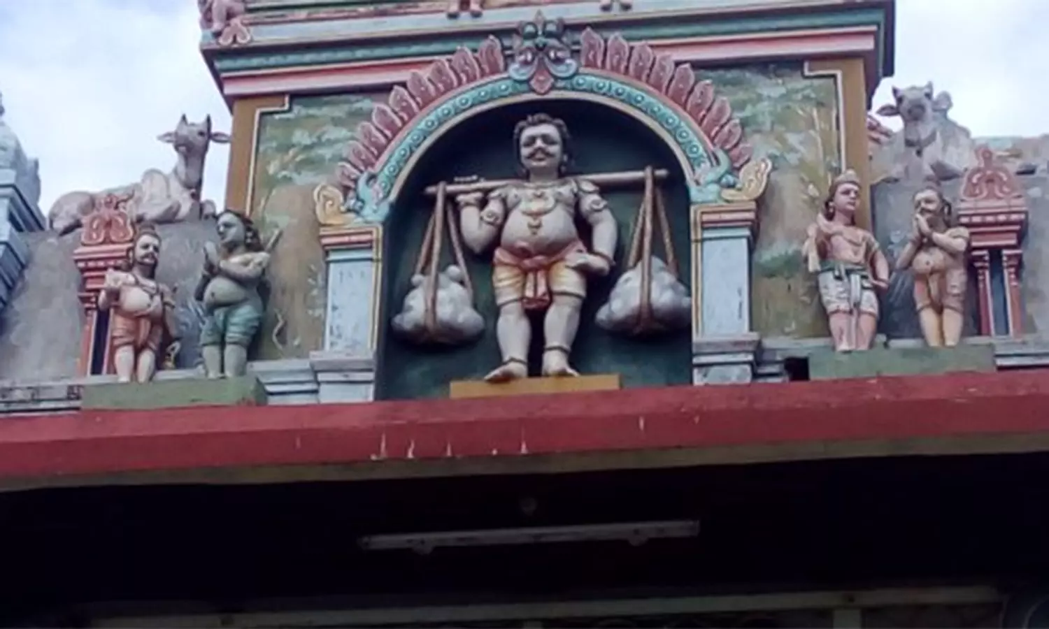 பழனி முருகன் கோவிலின் இடும்பன், கடம்பன் உபசன்னதிகளில் கும்பாபிஷேகம் நாளை நடக்கிறது