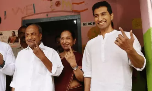 குஜராத் கலவரம் தொடர்பான பி.பி.சி. ஆவணப்படம் திரையிட காங்கிரஸ் மூத்த தலைவரின் மகன் எதிர்ப்பு