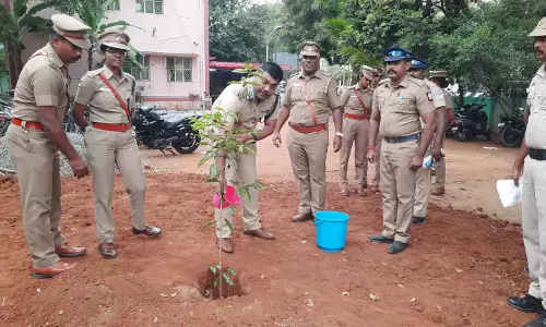 துறையூர் காவல் நிலையத்தில் டி.ஐ.ஜி. ஆய்வு