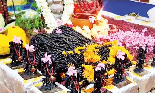 திருமண தடை நீக்கும் கருங்காலி மாலை