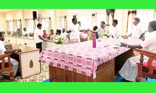 நகராட்சி சிறப்பு கூட்டம்