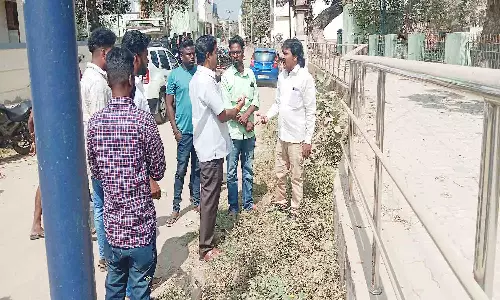 வேலூர் டபுள்ரோட்டில் சாலை தரமாக இல்லை என குற்றச்சாட்டு