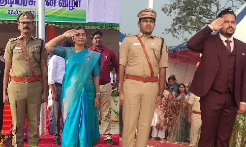 காஞ்சிபுரம், திருவள்ளூர், செங்கல்பட்டு மாவட்டத்தில் குடியரசு தின விழா- கலெக்டர்கள் தேசிய கொடி ஏற்றினர்