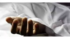 ஏரியில் மிதந்த முதியவர் பிணம் மீட்பு